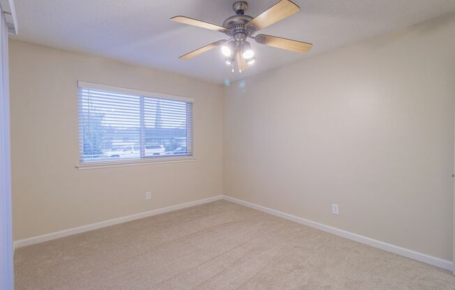 1 bed, 1 bath, $1,475, Unit 17