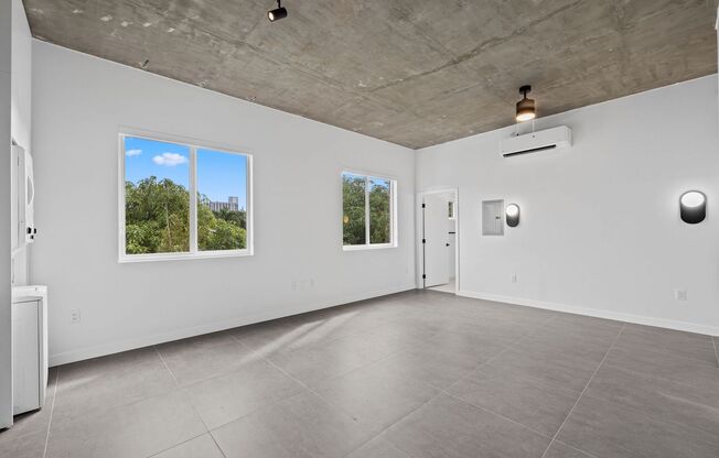 Studio, 1 bath, 470 sqft, $2,100, Unit 207