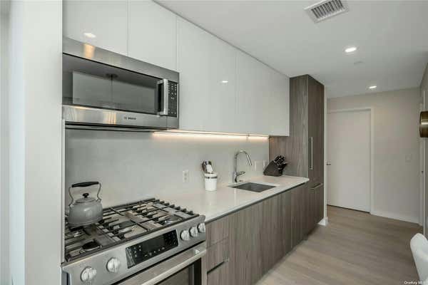 2 beds, 2 baths, 1,114 sqft, $5,200, Unit 11N