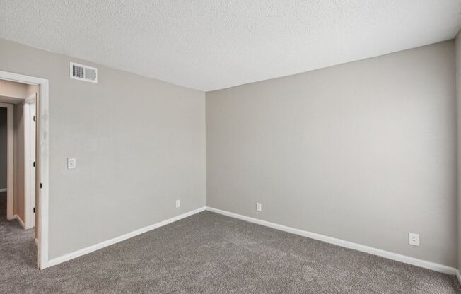 2 beds, 1.5 baths, 980 sqft, $1,425, Unit 972