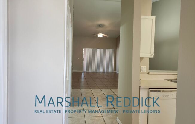 Super cute 2 bedroom 2 bath close to pine island and del prado