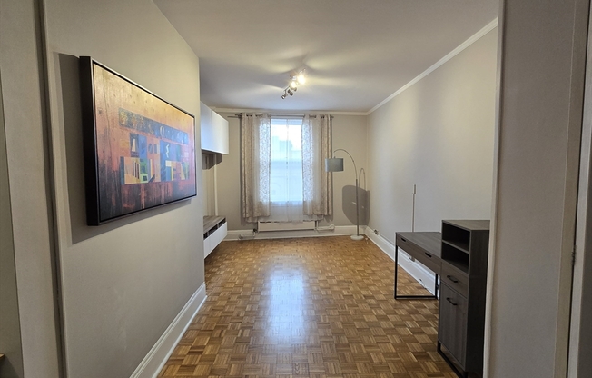 1 bed, 1 bath, 459 sqft, $3,100, Unit 10C