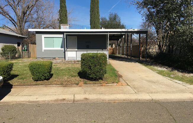 Centrally located beautifully remodeled home in Anderson