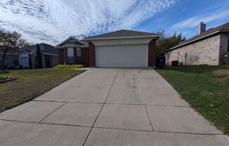 3 beds, 2 baths, $1,800