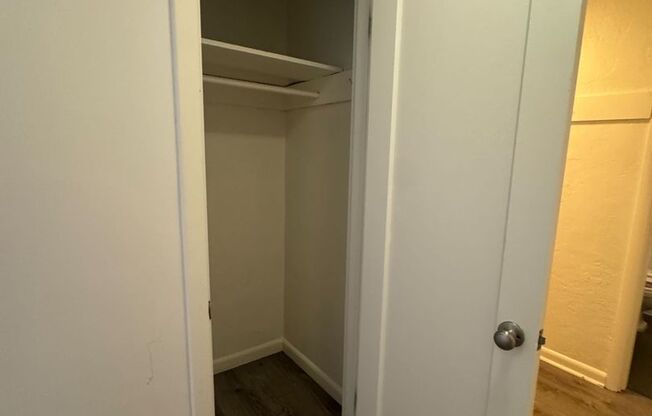 Studio, 1 bath, 411 sqft, $1,150, Unit 316