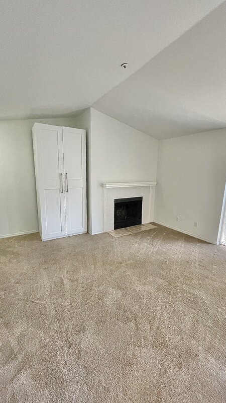 19230 Forest Park Dr. N.E. Unit #E219