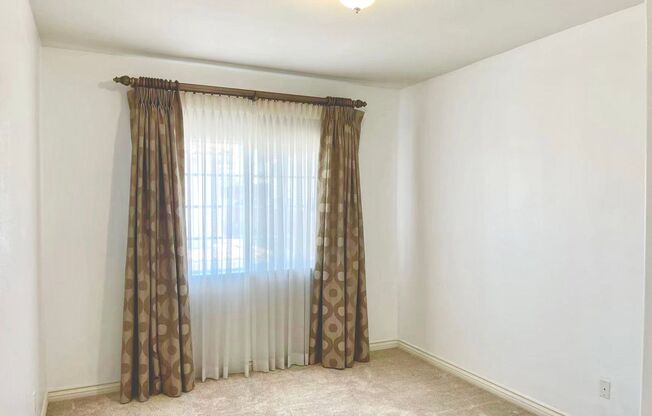 San Gabriel 3 beds 2.5 bathrooms for lease
