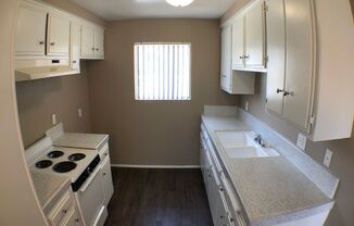 1 bed, 1 bath, 700 sqft, $1,850, Unit 12