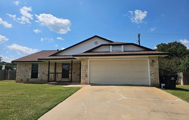 Corner Lot 3 Bed/2 Bath In Georgetown