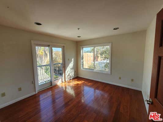 2 beds, 3 baths, 1,800 sqft, $5,000, Unit 104