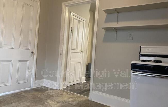 313 W ST