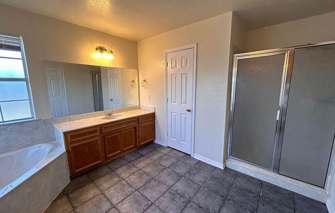 3 beds, 2 baths, $1,550