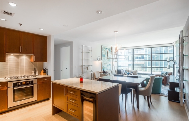 2 beds, 2 baths, 1,300 sqft, $10,000, Unit 9F