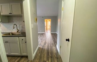 1 bed, 1 bath, 616 sqft, $895, Unit A101