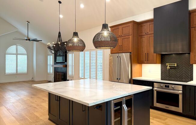 MUST SEE! Beautiful Fully Renovated 3 Bed 3 Bath!