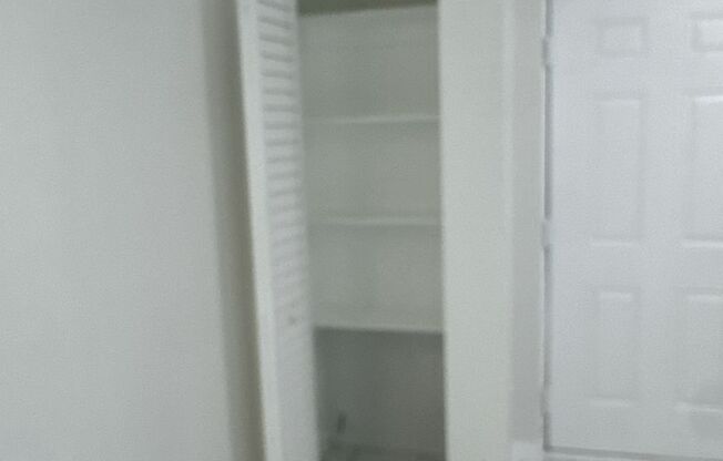 Studio, 1 bath, 500 sqft, $1,095, Unit Apt 50