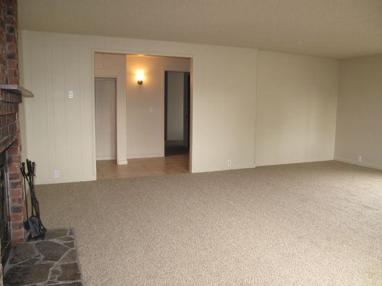 3 beds, 1 bath, 1,500 sqft, $2,895, Unit Upper