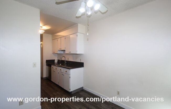 2 beds, 1 bath, $1,395