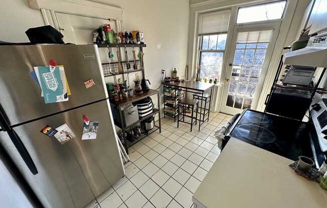 153 Strathmore Rd Apt 1