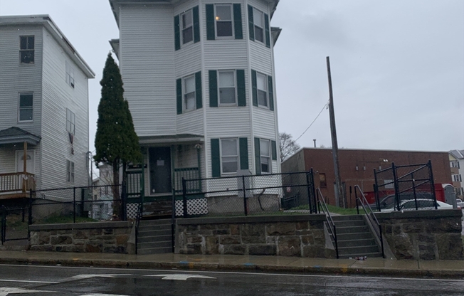 5 MASSASOIT RD