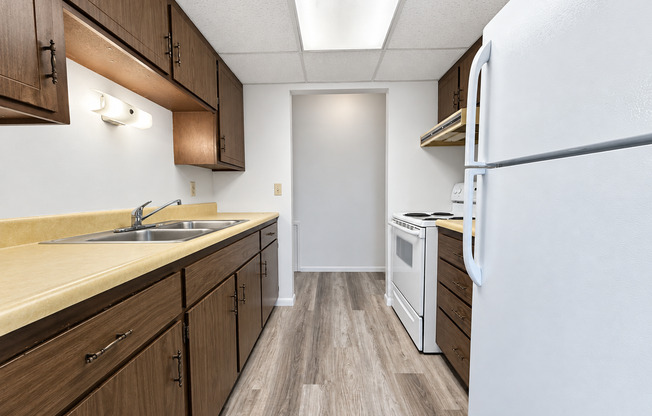 1116 2nd Street SE - Uptown Apartments
