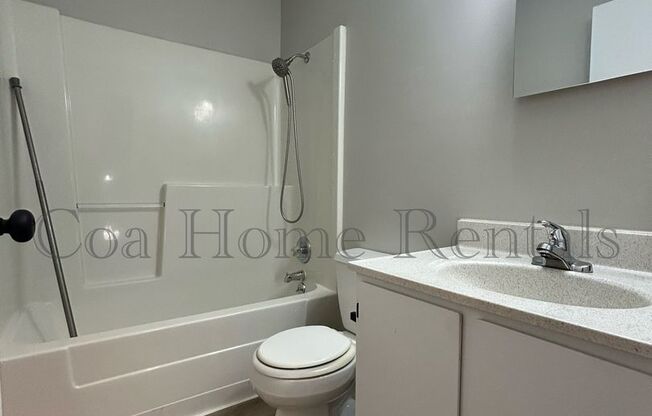 2 beds, 1.5 baths, $1,100, Unit 601