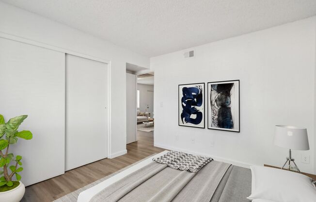 2 beds, 1 bath, 736 sqft, $1,149, Unit S118