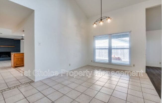 3812 SUGAR RDG RD