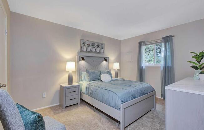 King Size Bedroom at Ridgewood Club Apartments, Virginia Beach, 23452