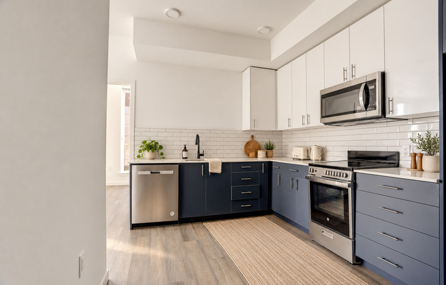 2 beds, 1 bath, 626 sqft, $2,750, Unit 217