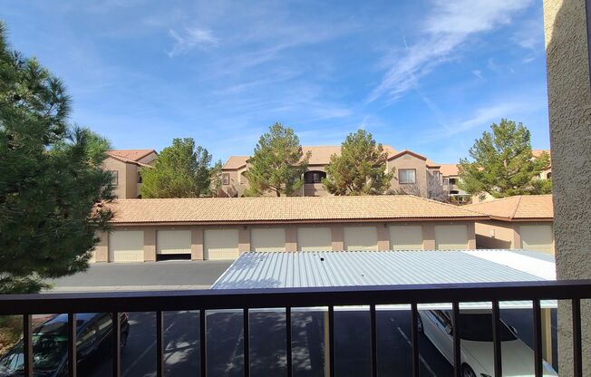 2 beds, 2 baths, $1,300, Unit # 280