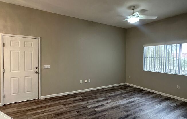 BEAUTIFUL 3BD/2BATH CONDO!