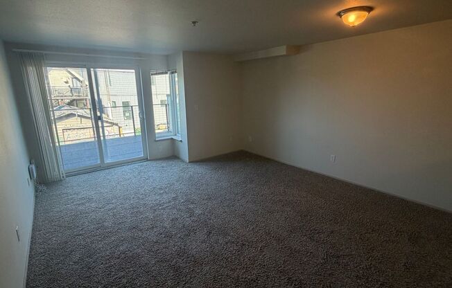 2-Bedroom Townhome Living in Seattle - Won't Last!!!