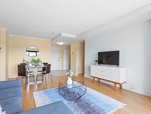 2 beds, 1.5 baths, 962 sqft, $3,500, Unit 1004