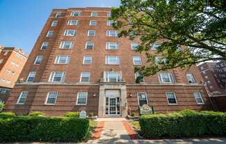 Shaker Townhome Apartments