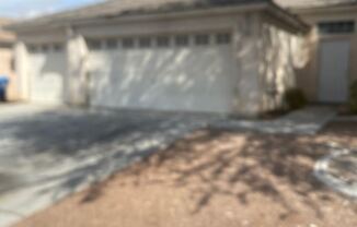 2252 Bridle Wreath Ln