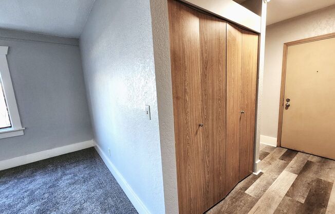 Studio, 1 bath, 425 sqft, $1,050, Unit 202