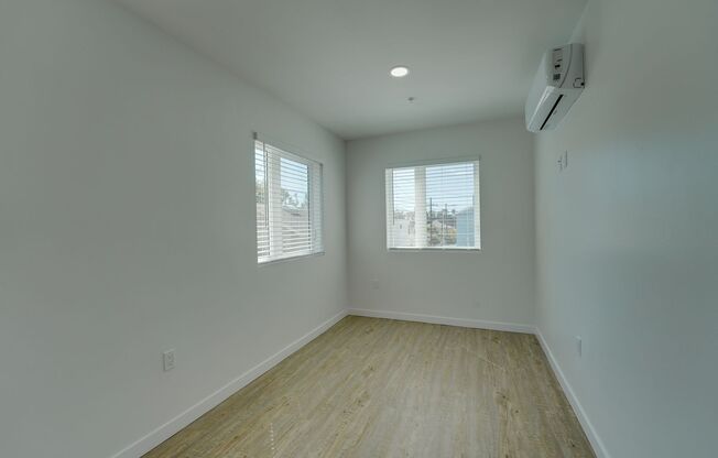 1 bed, 1 bath, 390 sqft, $2,195, Unit 105