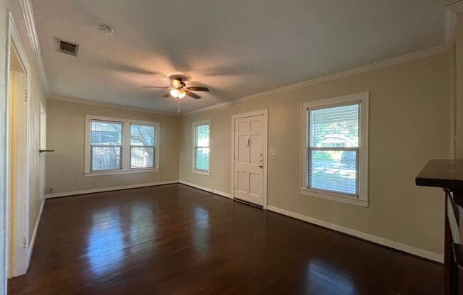 AVAILABLE NOW - 2 Bedroom 2 Bath Home in Fort Worth's Cultural District