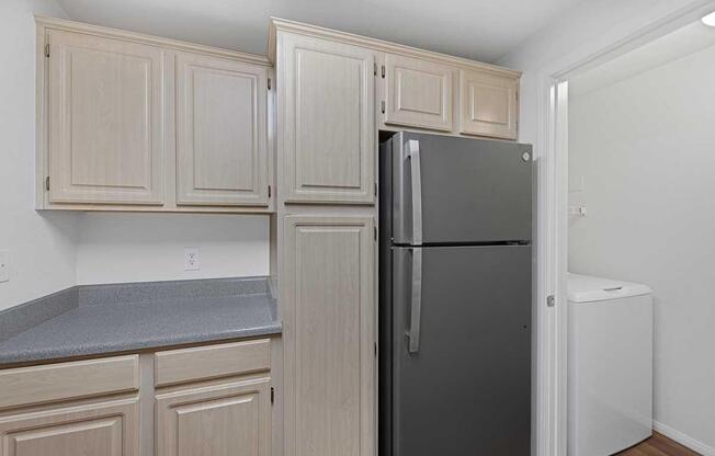 1 bed, 1 bath, 740 sqft, $1,425