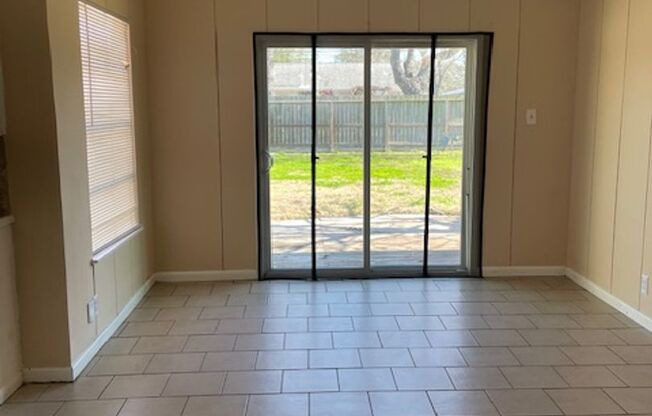 Bay Area- Large 4/2.5- huge master bedroom.