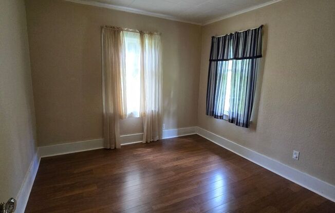 3 beds, 1 bath, $1,800