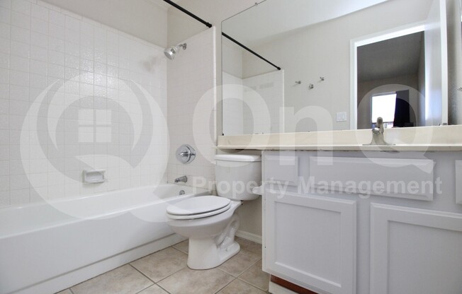 2 beds, 2.5 baths, 1,120 sqft, $1,675, Unit 1049