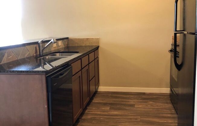 1 bed, 1 bath, 624 sqft, $1,405, Unit 11-201