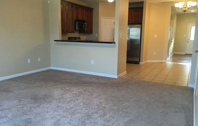 River Park Commons * One Car Garage * Move In Ready