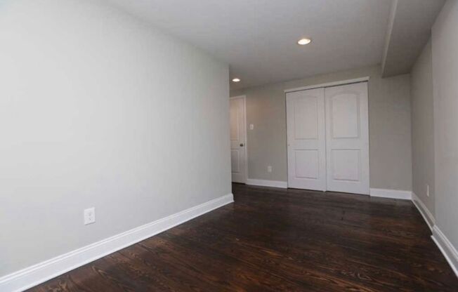 2 Bedroom 1.5 Bath Home in Conshohocken with Yard!