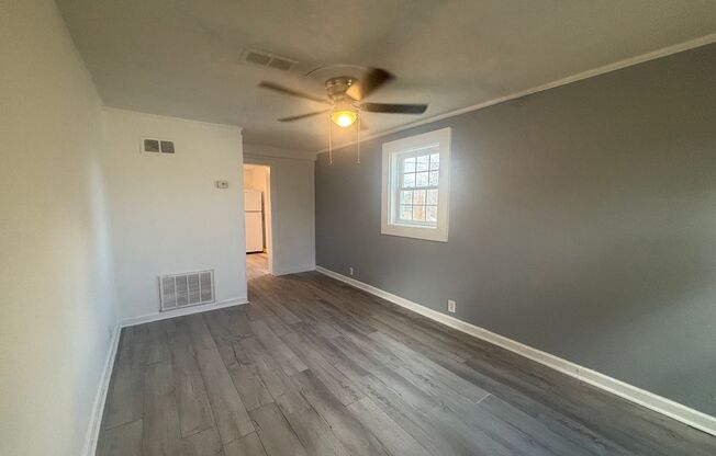 Radford, 1BR / 1BA, Available December 8th