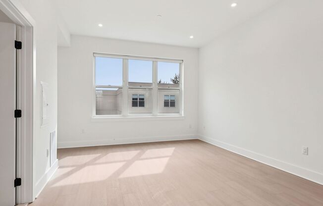 1 bed, 1 bath, 680 sqft, $1,833, Unit 201