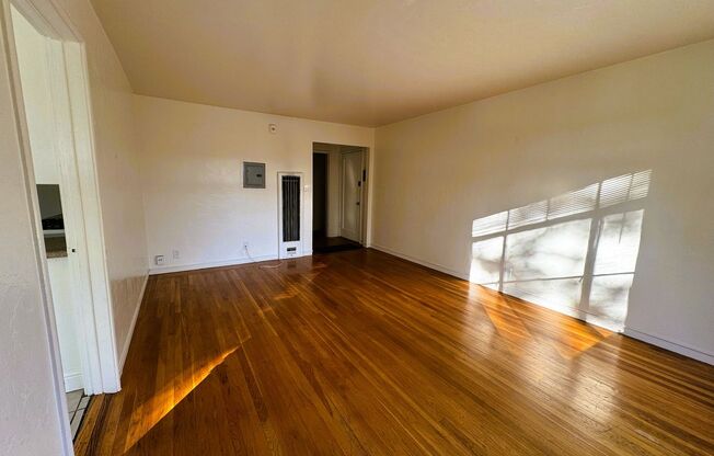 3105 High Street