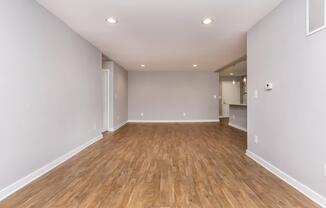 1 bed, 1 bath, 939 sqft, $1,675